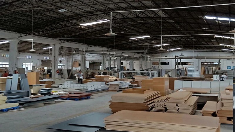 大倾角皮带机与平皮带机的区别