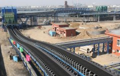 长距离输送机驱动布置